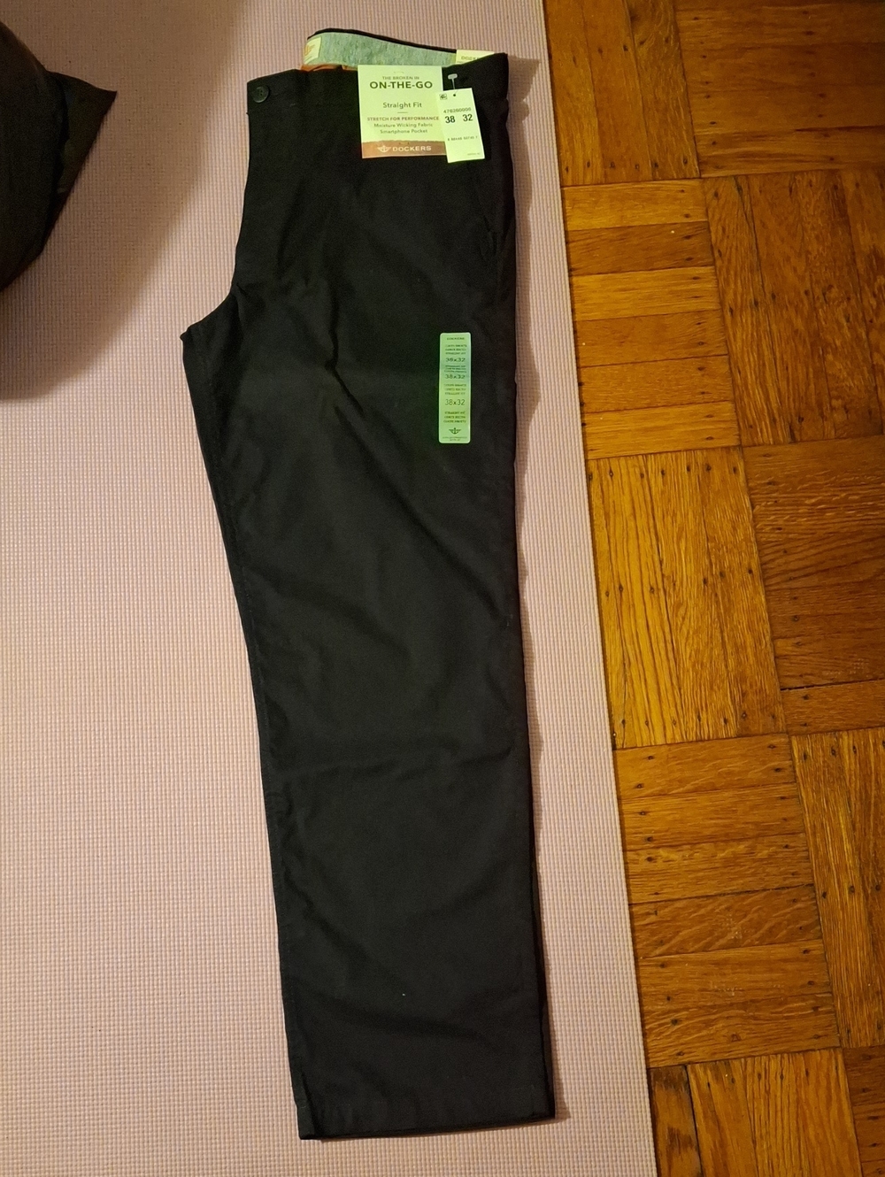 Dockers Men's On-The-Go Straight Fit Pants - Black